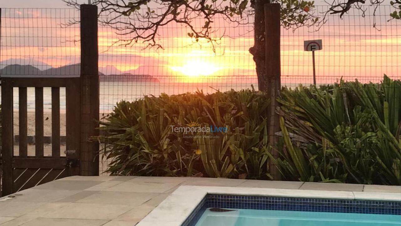 House for vacation rental in Ubatuba (Praia das Toninhas)