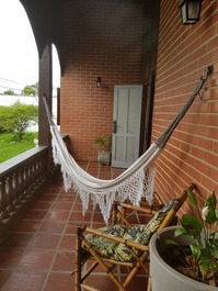 CASA PARA 11 PERSONAS - FRENTE AL MAR - PLAYA INDAIA - CARAGUATATUBA