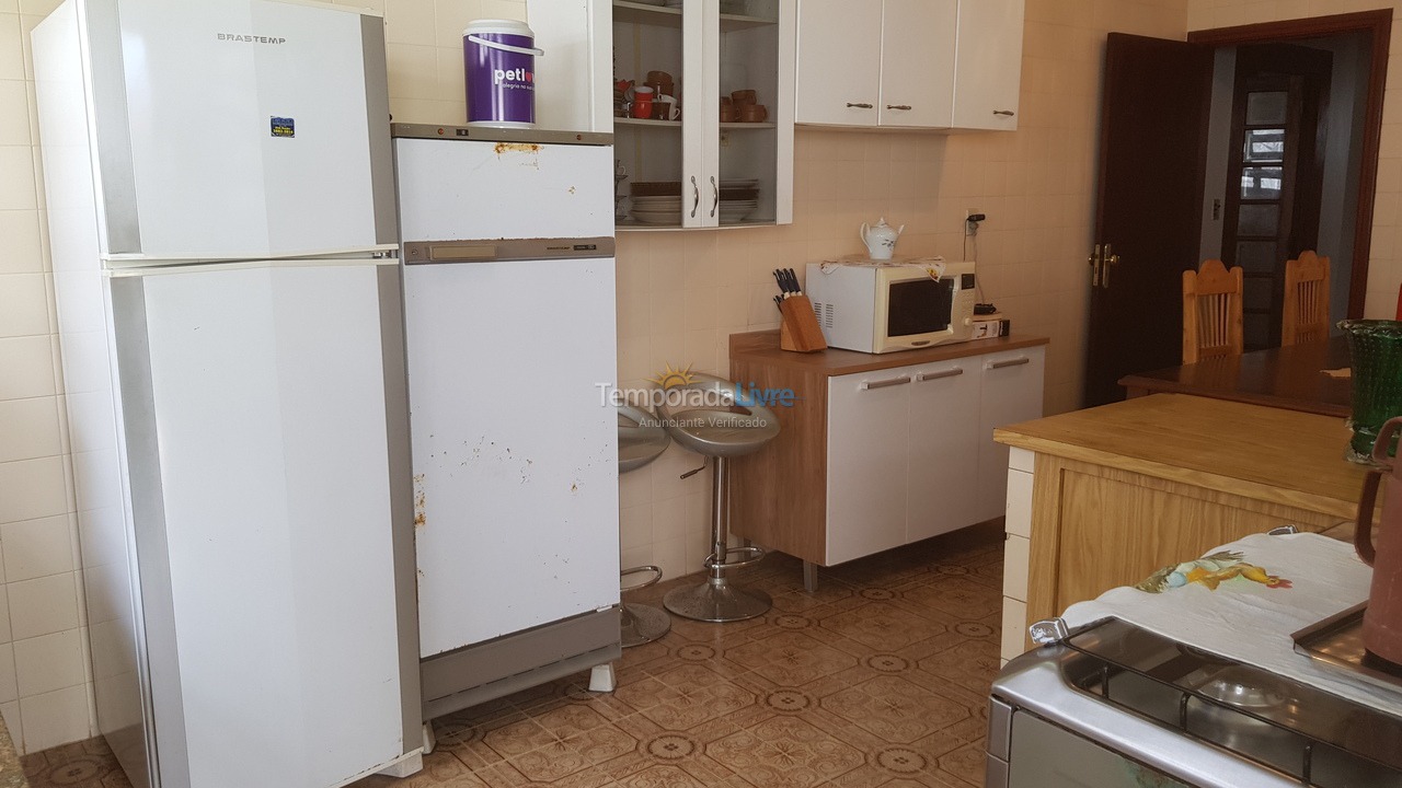 Casa para alquiler de vacaciones em Caraguatatuba (Indaiá)