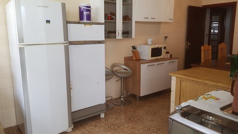 CASA PARA 11 PERSONAS - FRENTE AL MAR - PLAYA INDAIA - CARAGUATATUBA