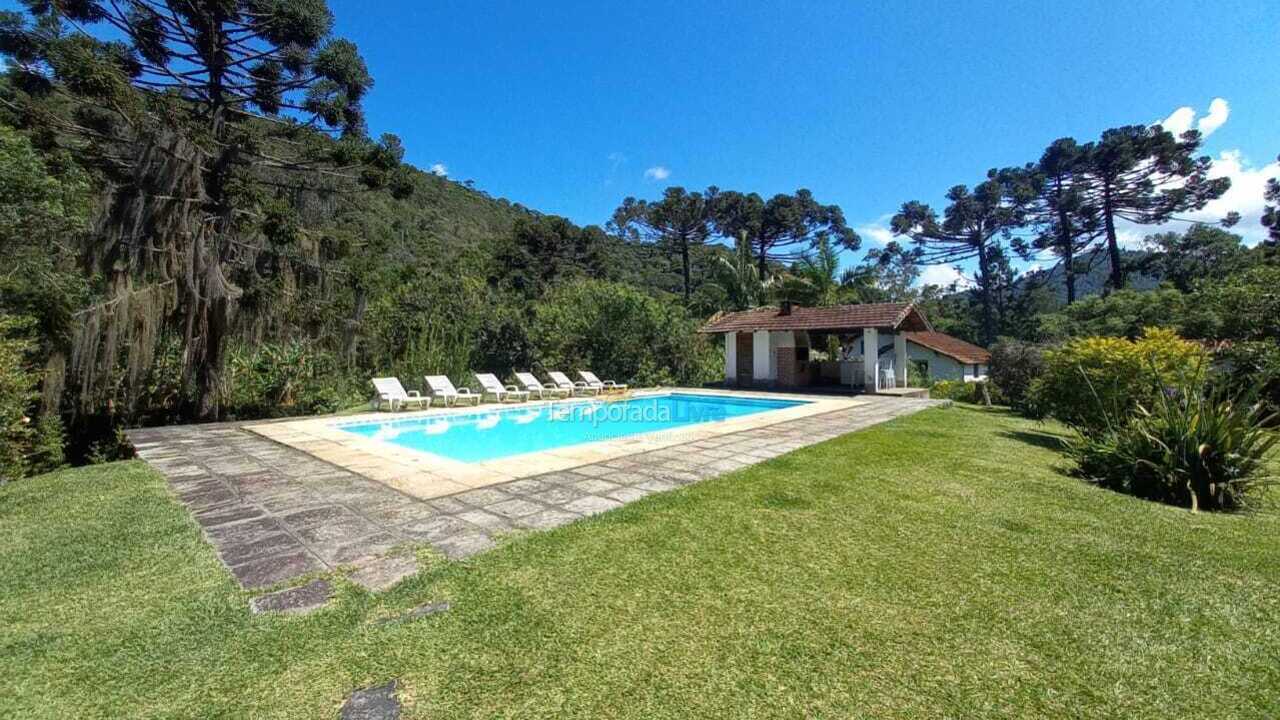 Casa para alquiler de vacaciones em Teresópolis (Vargem Grande)