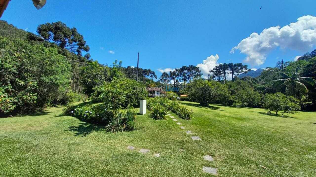 Casa para alquiler de vacaciones em Teresópolis (Vargem Grande)