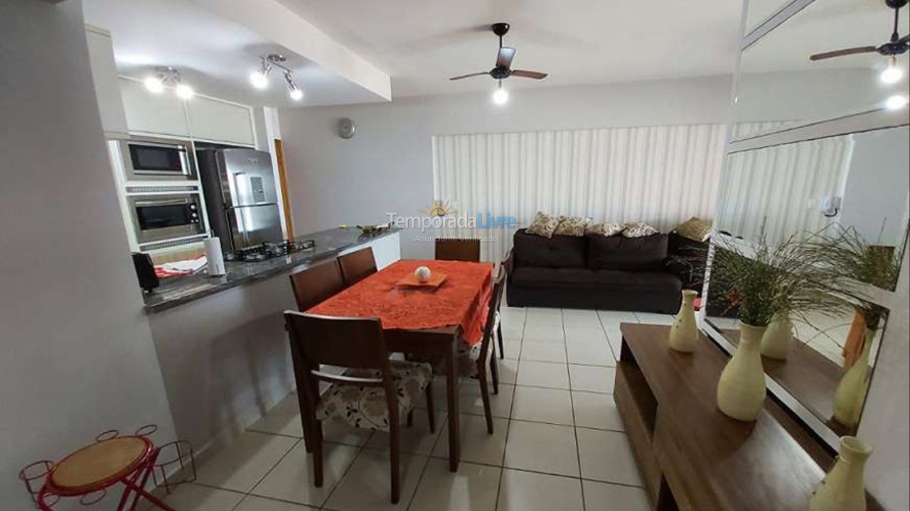 Apartamento para aluguel de temporada em Praia Grande (Guilhermina)