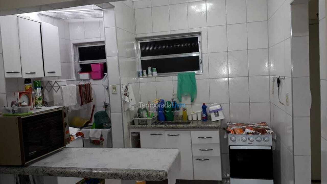 Apartamento para aluguel de temporada em Praia Grande (Praia do Caiçara)