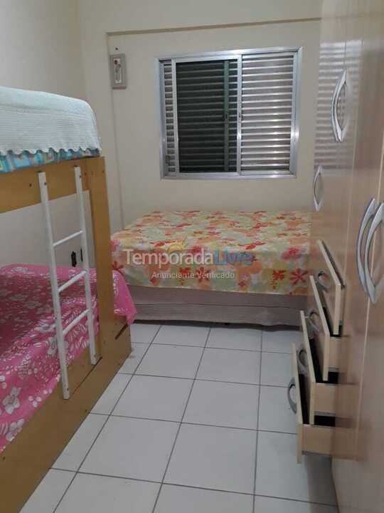 Apartamento para aluguel de temporada em Praia Grande (Praia do Caiçara)