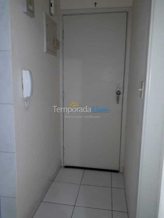 Apartamento para aluguel de temporada em Praia Grande (Praia do Caiçara)