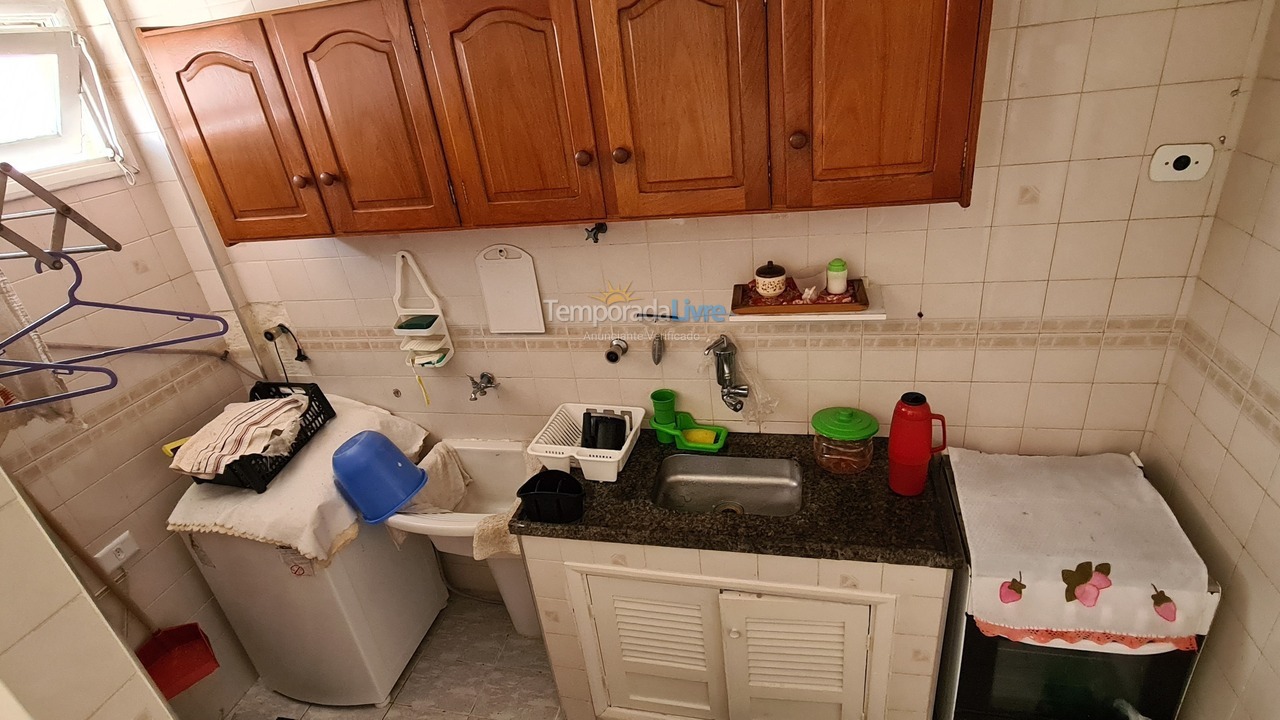 Apartamento para aluguel de temporada em Guarujá (Pitangueiras)
