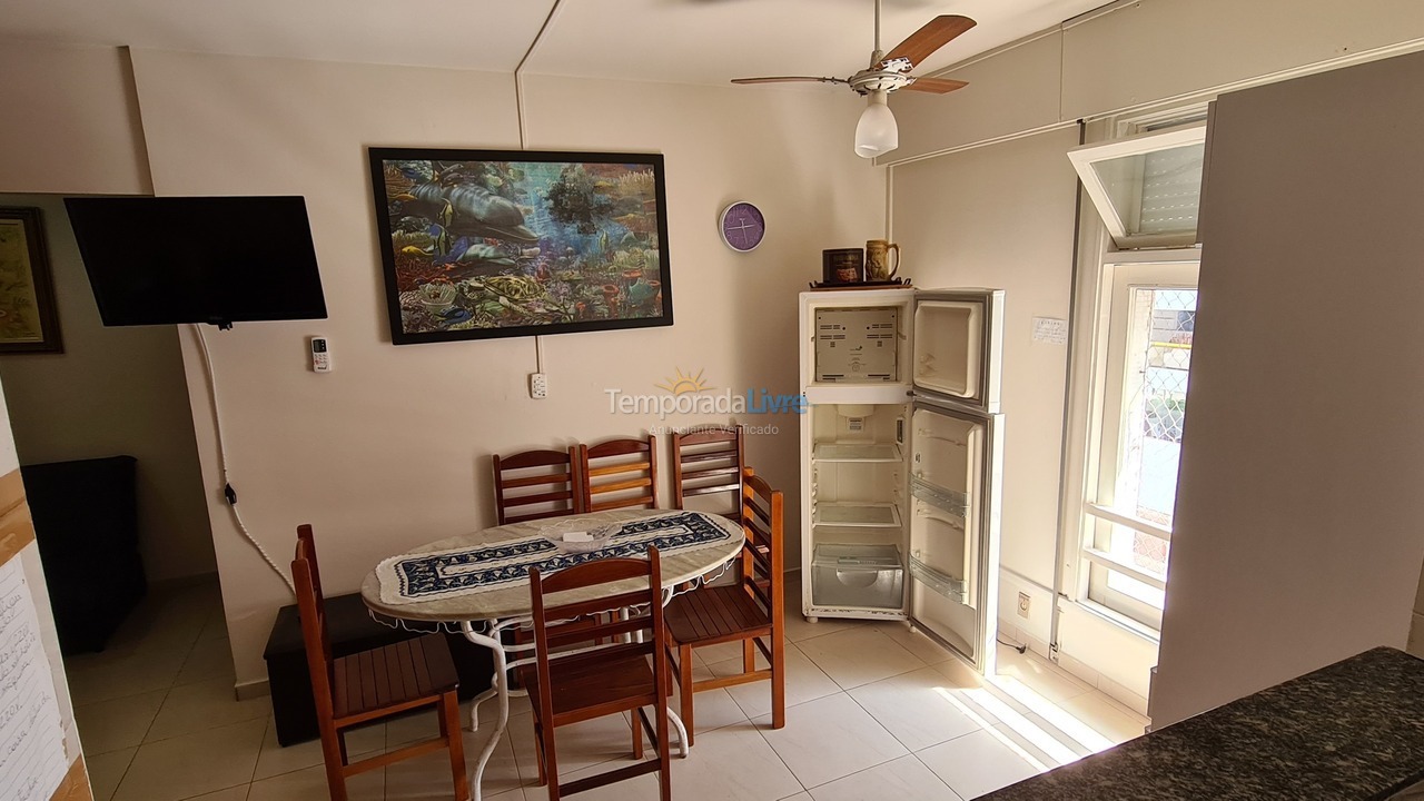 Apartamento para aluguel de temporada em Guarujá (Pitangueiras)