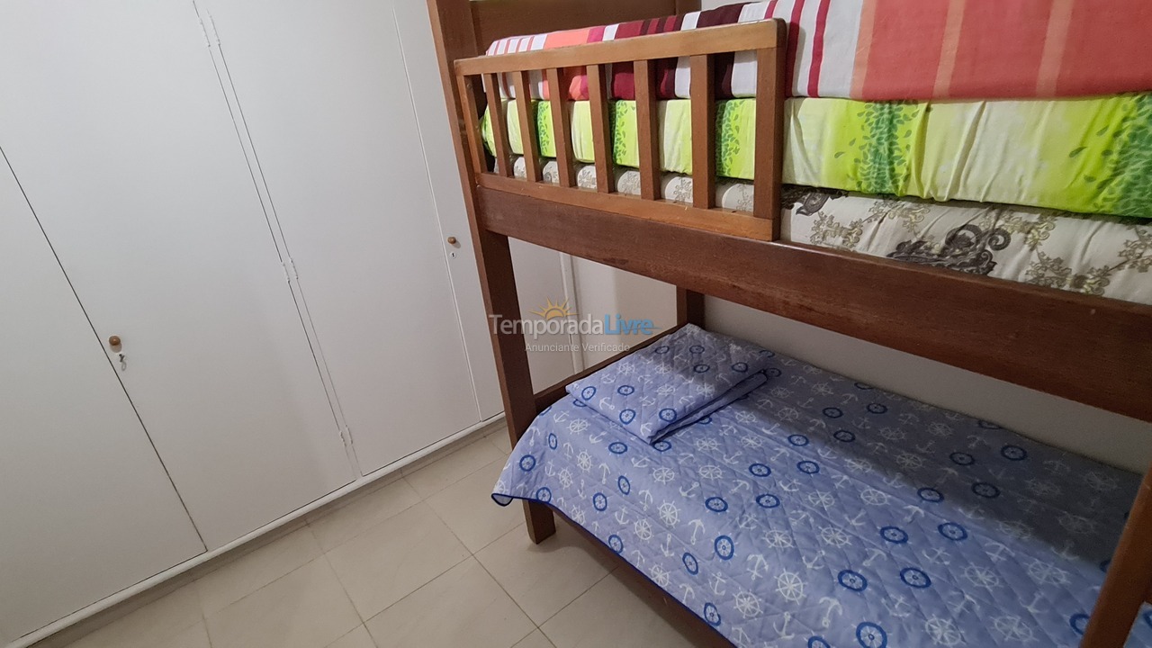 Apartamento para aluguel de temporada em Guarujá (Pitangueiras)