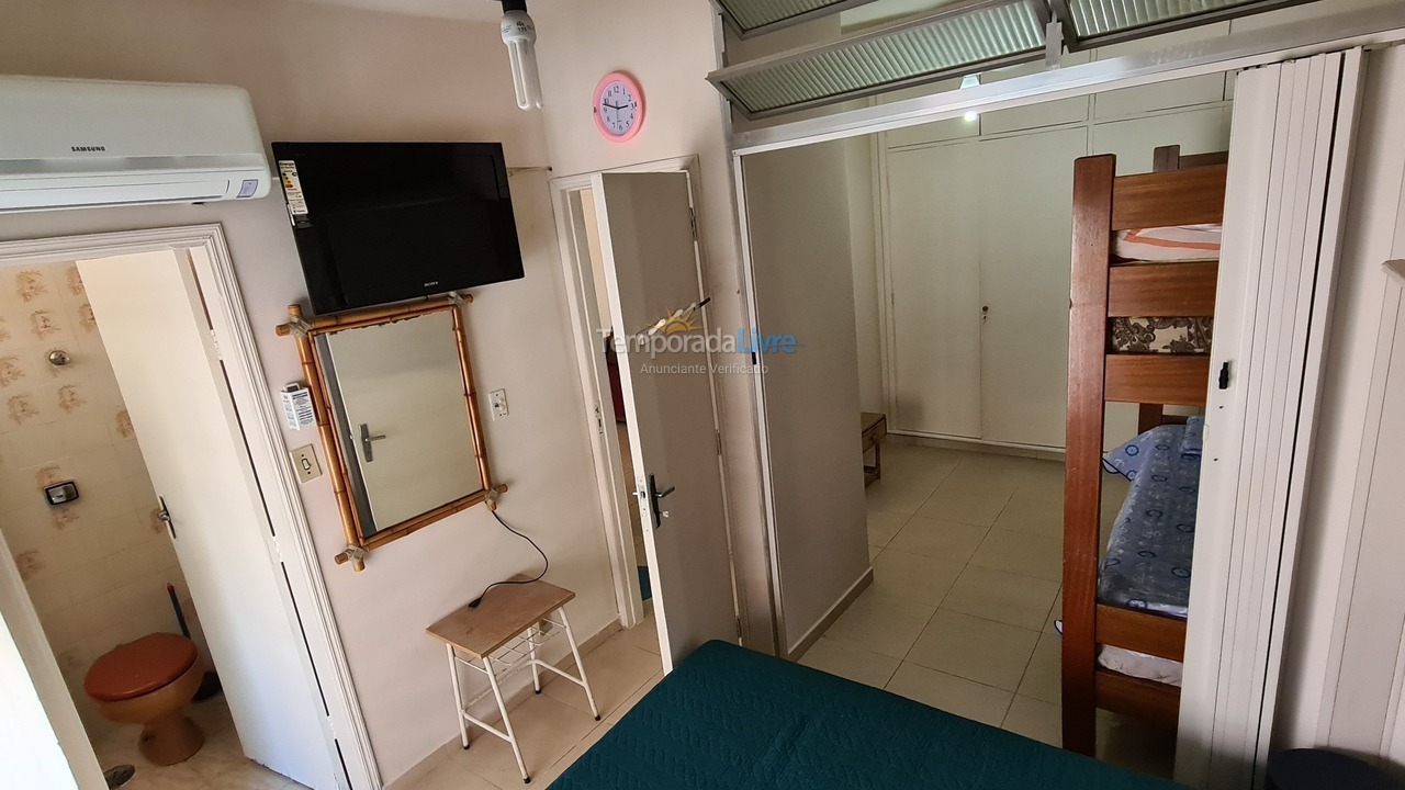 Apartamento para aluguel de temporada em Guarujá (Pitangueiras)