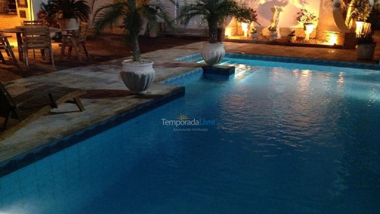 Casa para aluguel de temporada em Cabo Frio (Peró)