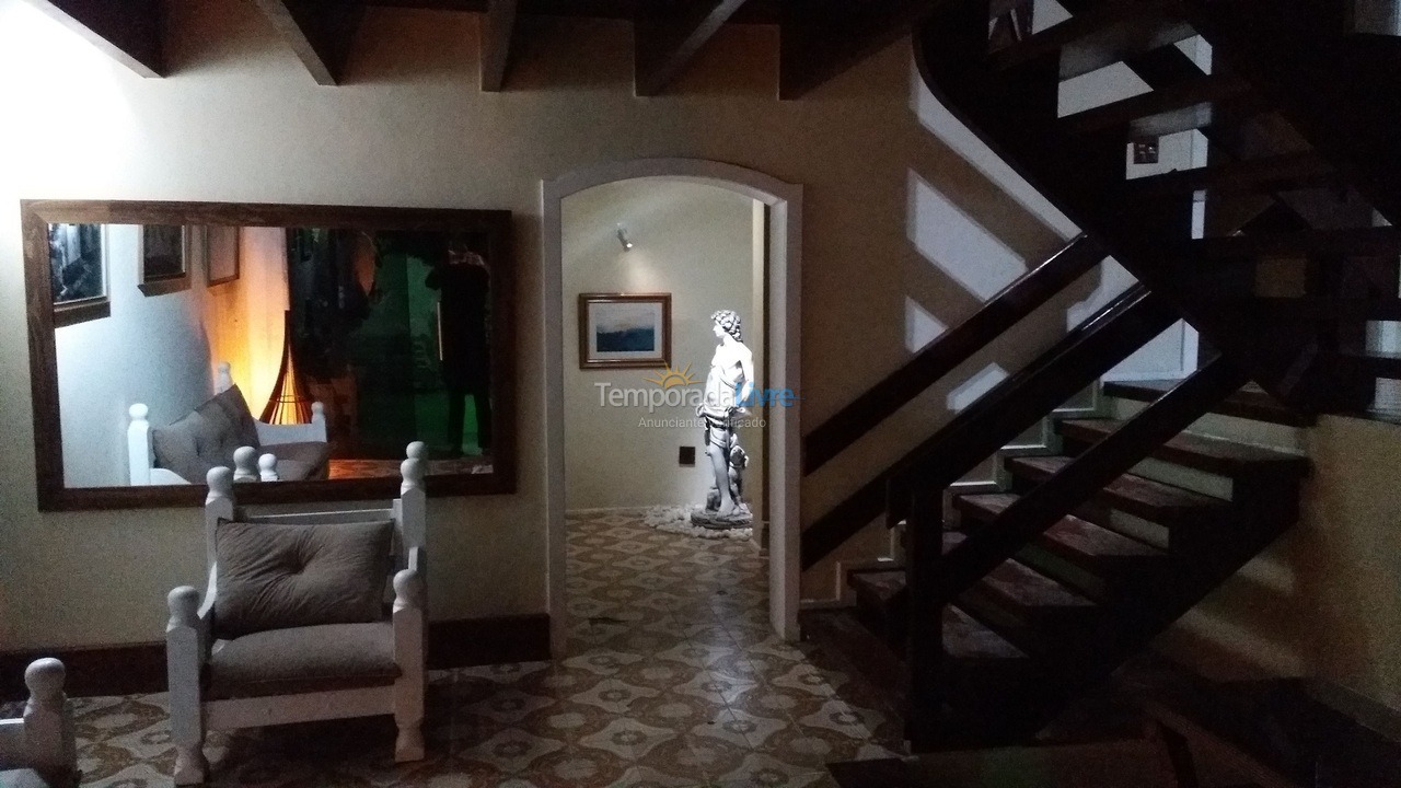 Casa para aluguel de temporada em Cabo Frio (Peró)