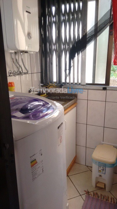 Apartamento para aluguel de temporada em Florianópolis (Praia Brava)