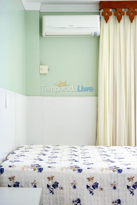 Apartamento para alquiler de vacaciones em Itapema (Meia Praia)