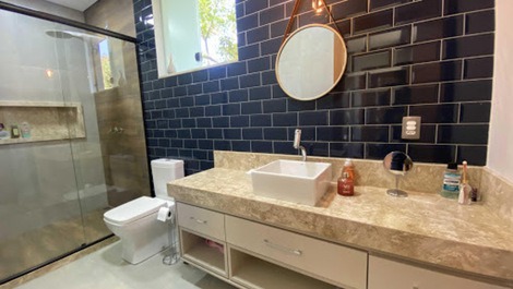 Mansion in the mountains. Come and enjoy paradise in style.