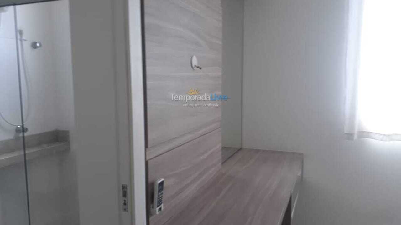 Apartamento para alquiler de vacaciones em Itapema (Meia Praia)