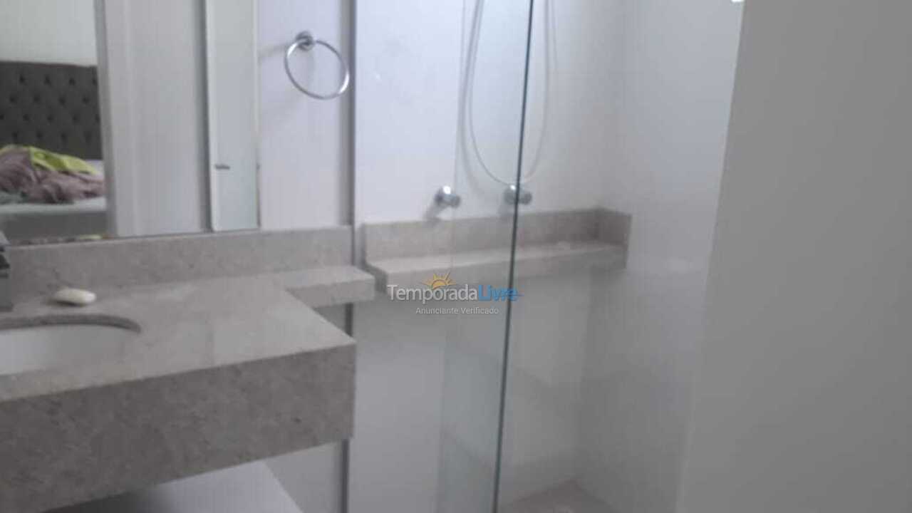 Apartamento para alquiler de vacaciones em Itapema (Meia Praia)