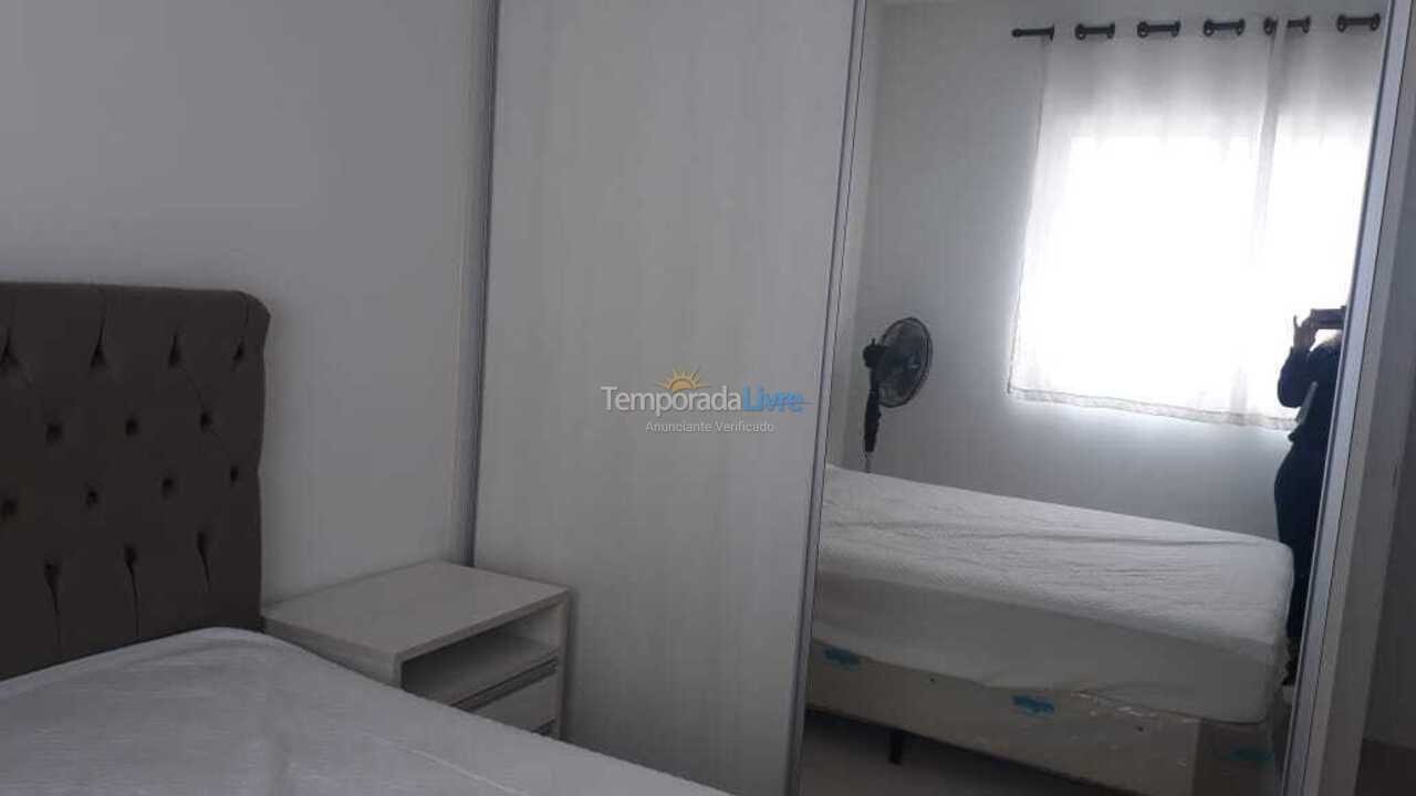 Apartamento para alquiler de vacaciones em Itapema (Meia Praia)