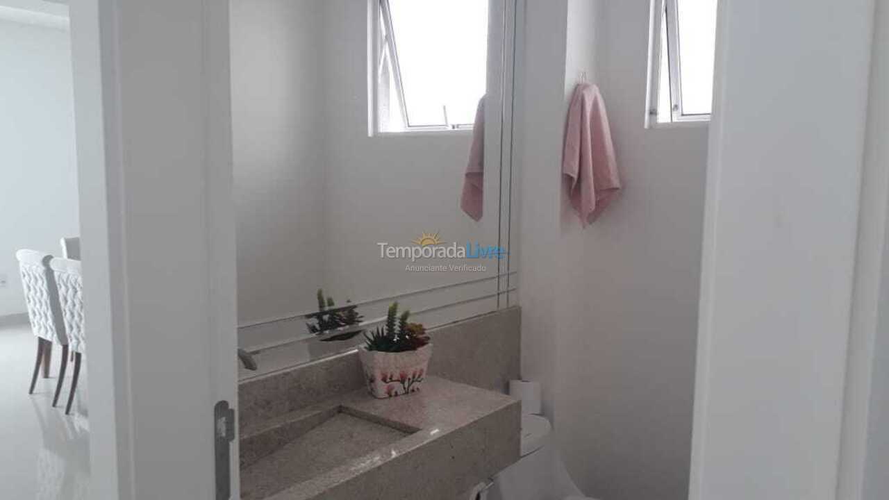Apartamento para alquiler de vacaciones em Itapema (Meia Praia)
