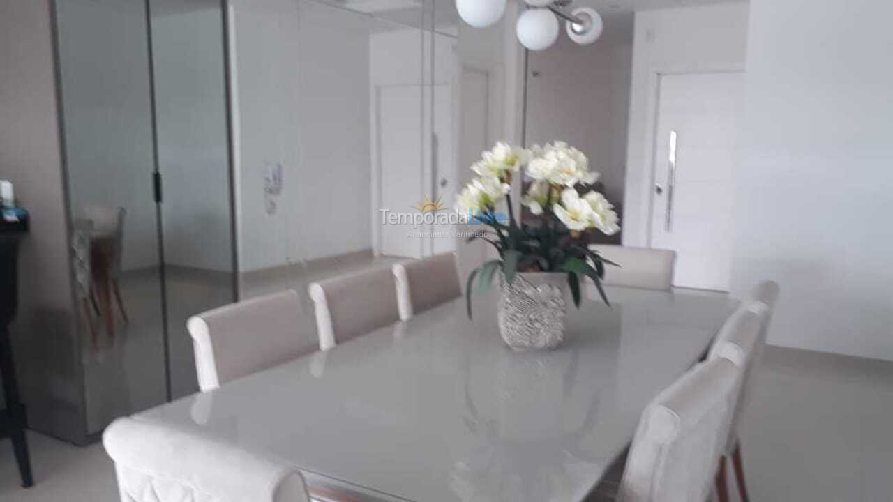 Apartamento para alquiler de vacaciones em Itapema (Meia Praia)