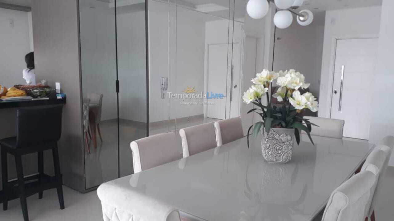 Apartamento para alquiler de vacaciones em Itapema (Meia Praia)