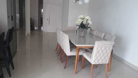 HERMOSO APTO PARA 4 SUITES, 4 AIRE, 4 ESPACIOS DE GARAJE CERCA DE COMPRAS RUSSI