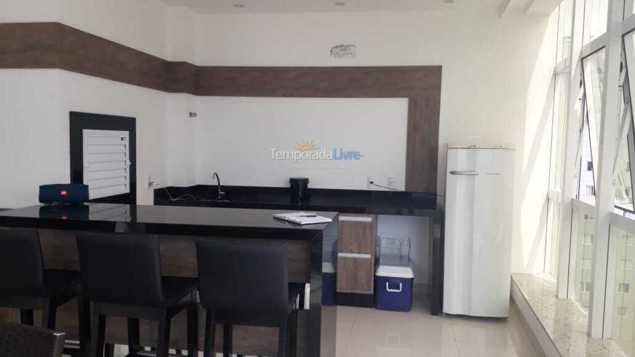 Apartamento para alquiler de vacaciones em Itapema (Meia Praia)