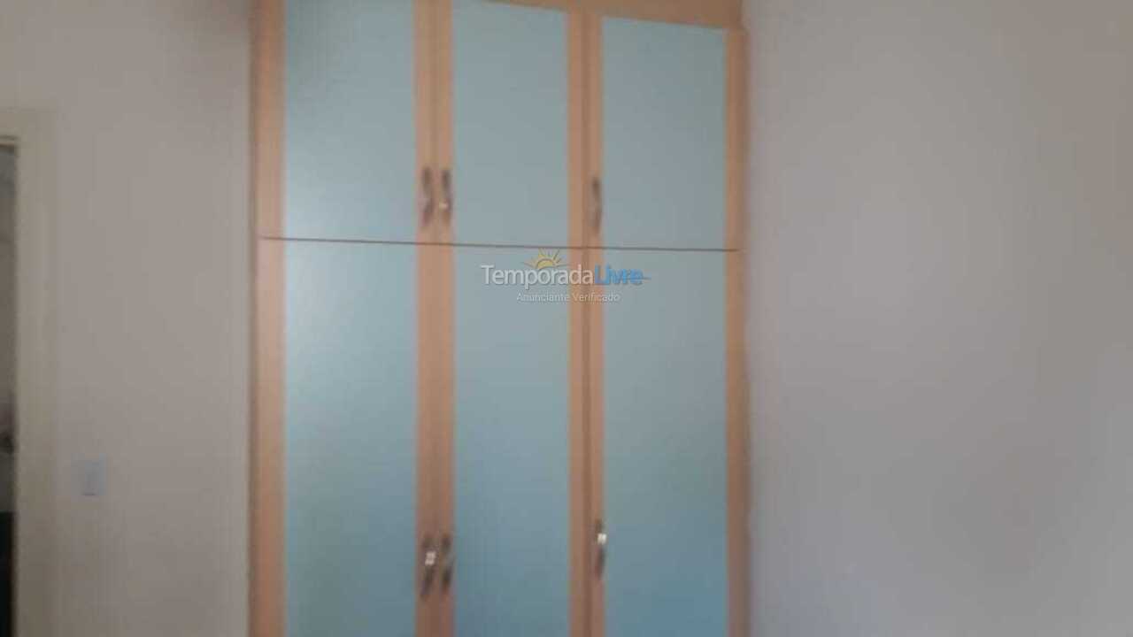 Apartamento para aluguel de temporada em Itapema (Meia Praia)