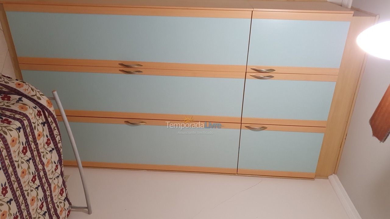 Apartamento para aluguel de temporada em Itapema (Meia Praia)