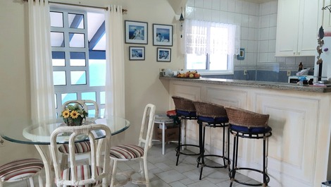 Casa en la playa en el condominio Morada da Praia Boraceia