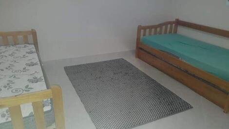 Linda chácara em condomínio fechado