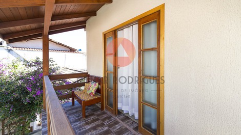 Casa en el centro de Canto Grande, a 150 metros del mar