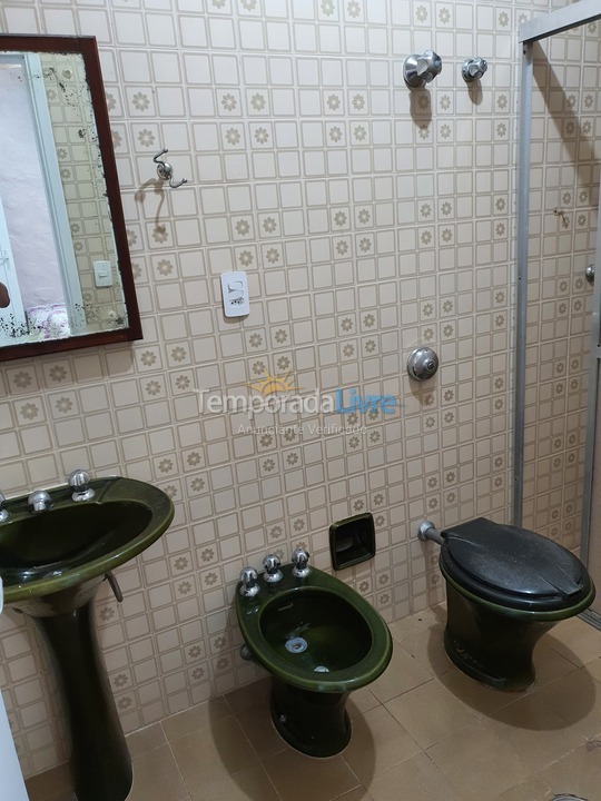 Casa para aluguel de temporada em Guarujá (Jardim Virgínia)
