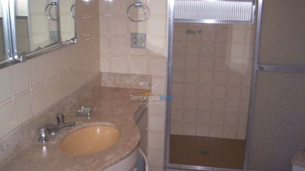 Apartment for vacation rental in Guarujá (Pitangueiras)