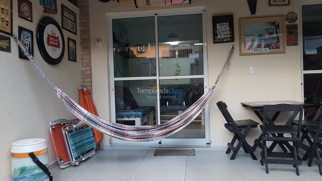Casa para alquiler de vacaciones em Bertioga (Condominio Morada da Praia)