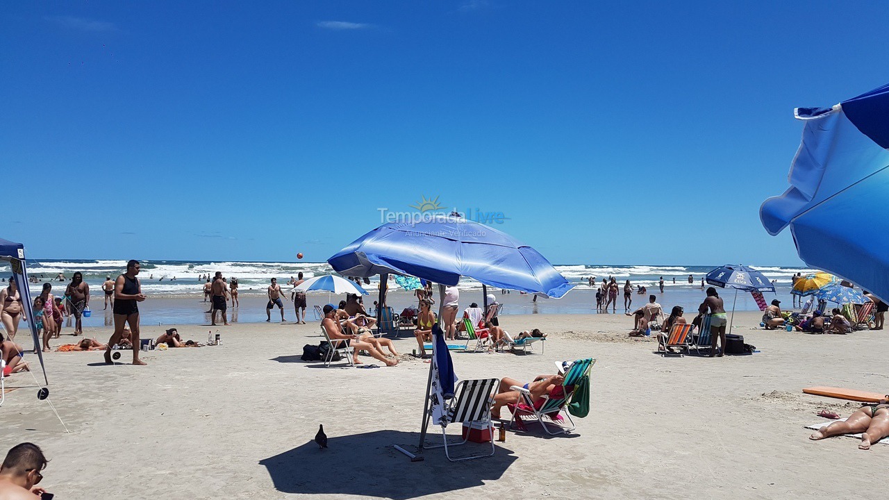 Casa para alquiler de vacaciones em Bertioga (Condominio Morada da Praia)