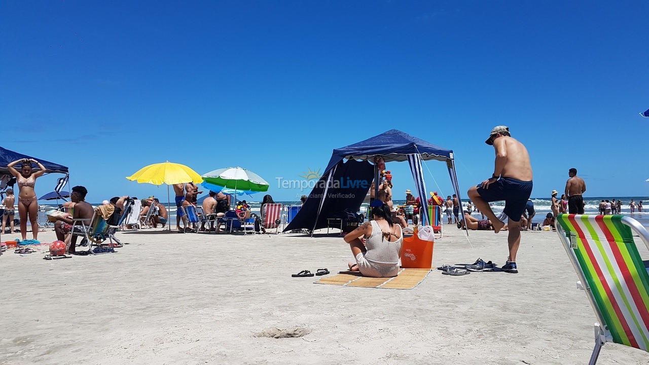 Casa para alquiler de vacaciones em Bertioga (Condominio Morada da Praia)
