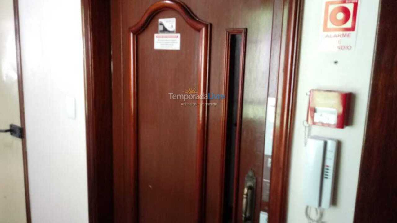 Apartamento para aluguel de temporada em Praia Grande (Guilhermina)