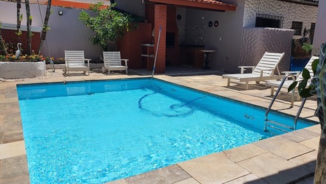 Casa aconchegante ♡ a apenas 100 metros da praia da Enseada***