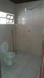 Excelente casa com 13 suítes com ar, perto da praia do axé moi