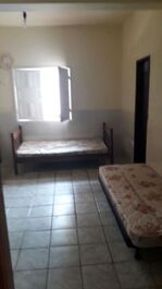 Excelente casa com 13 suítes com ar, perto da praia do axé moi