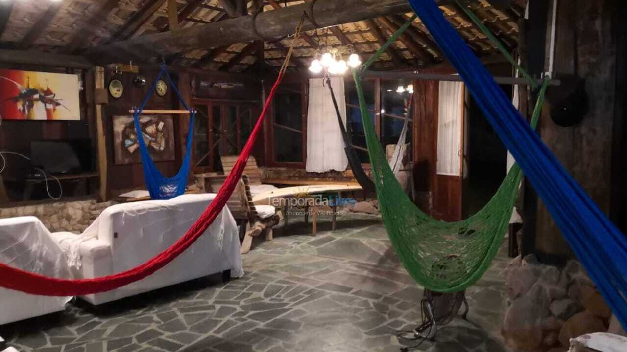 Casa para alquiler de vacaciones em Garopaba (Praia da Ferrugem)