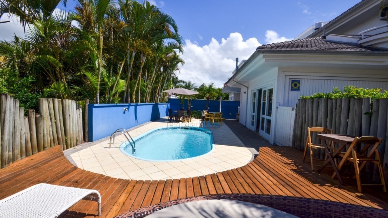 Casa para aluguel de temporada em Florianopolis (Jurerê Internacional)