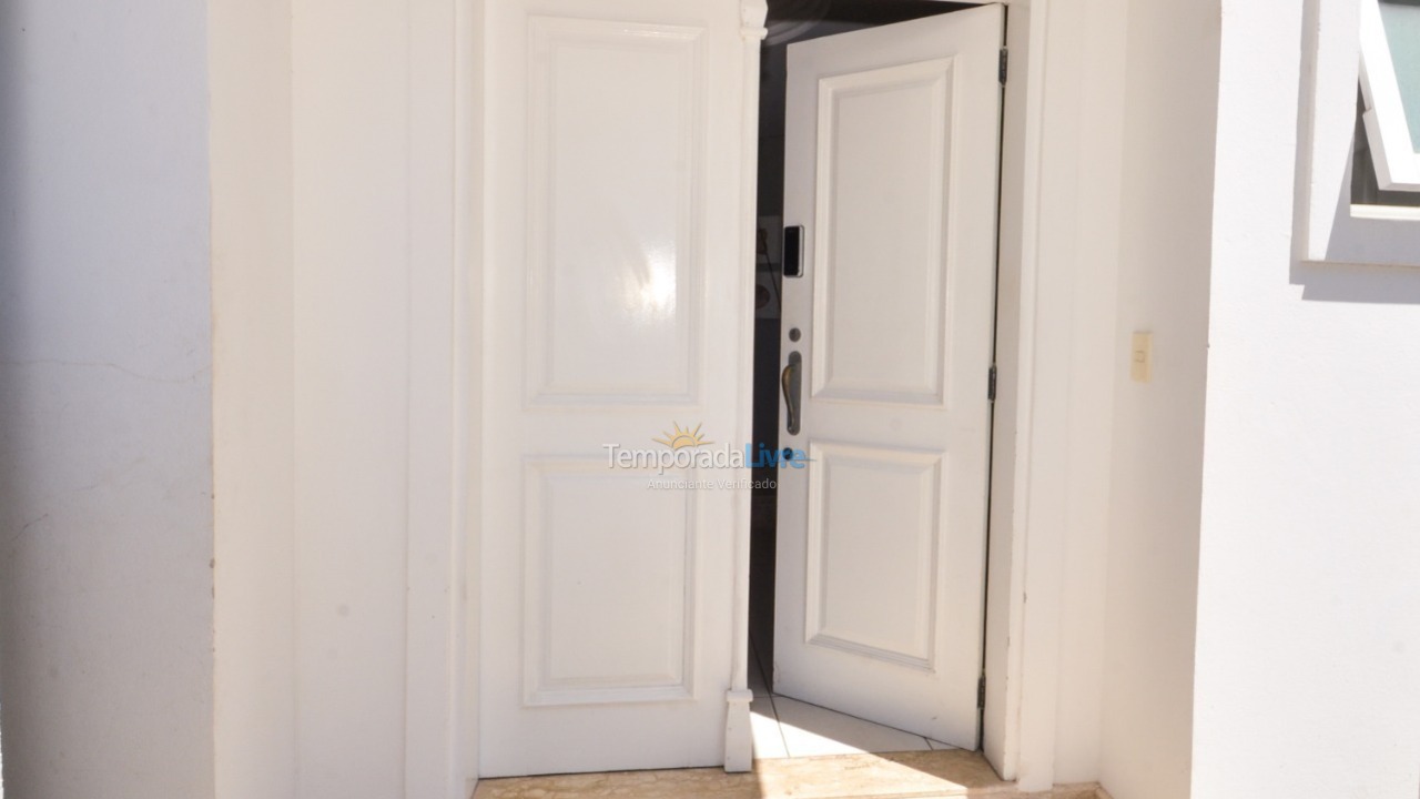 Casa para aluguel de temporada em Florianopolis (Jurerê Internacional)