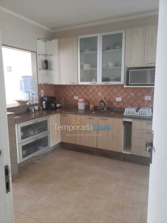 Apartamento para alquiler de vacaciones em Guarujá (Pitangueiras)