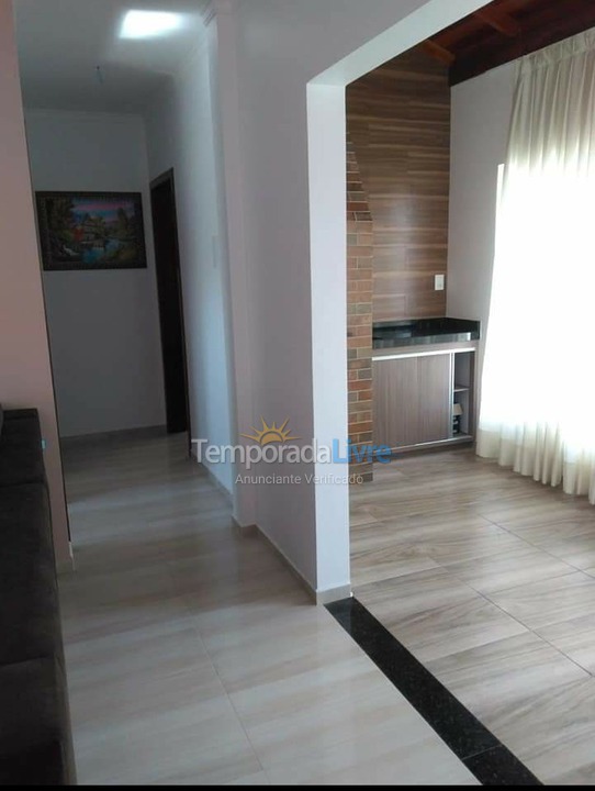 Casa para aluguel de temporada em Itapema (Centro)