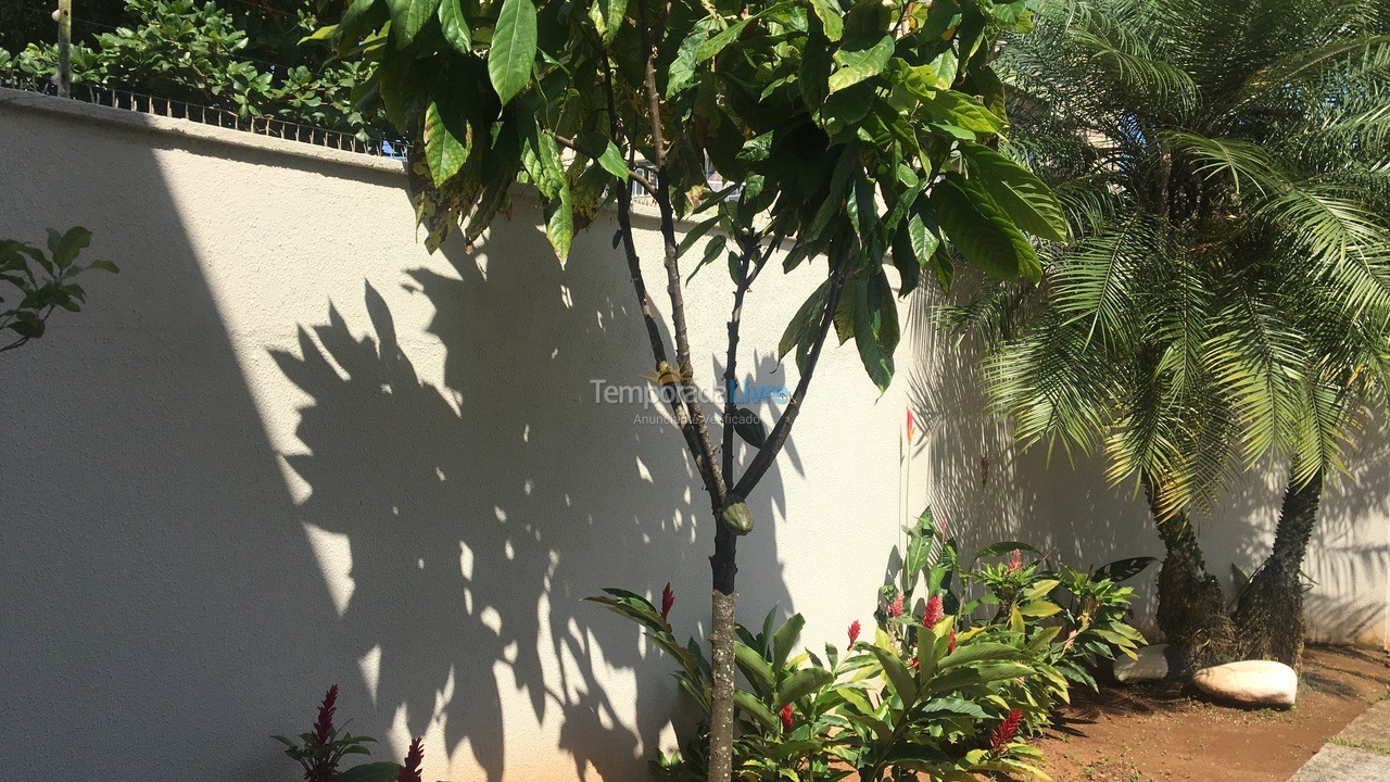 Casa para aluguel de temporada em Ubatuba (Itaguá)