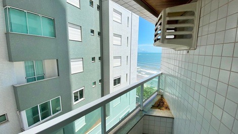 Ed. Royal Garden: 3 suites / sea front / barbecue