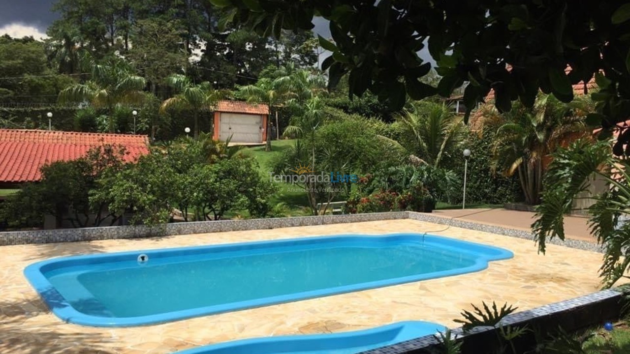 Chácara / sítio para aluguel de temporada em Suzano (Suzano)