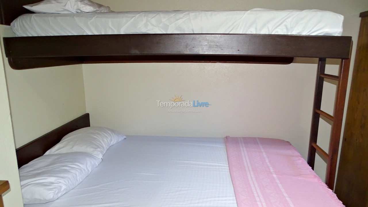 Casa para aluguel de temporada em Bombinhas (Canto Grande)